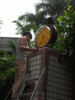 羅東國小  太陽能時鐘
